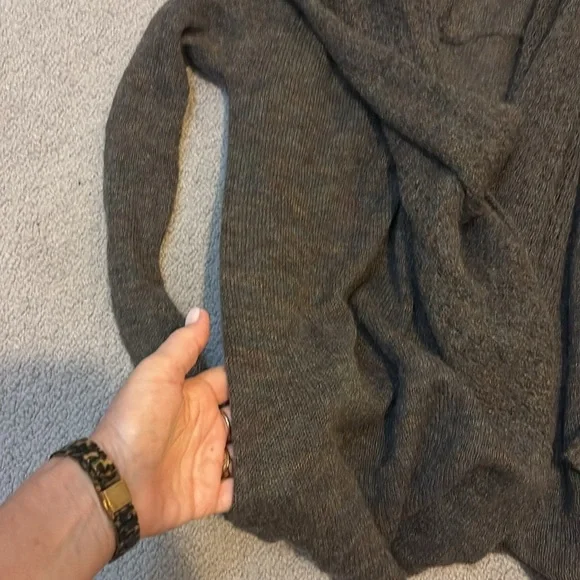 Line wrap sweater - Picture 5 of 7